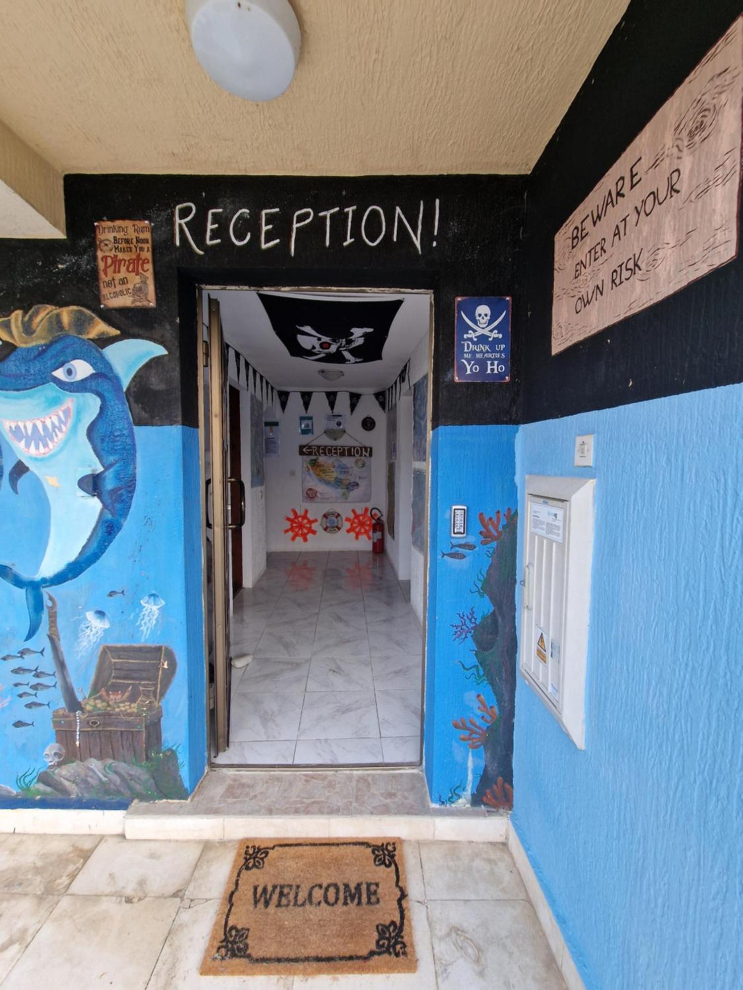 Pirate Backpackers Hostel Ούλτσιν Εξωτερικό φωτογραφία